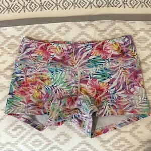 Fleo Shorts